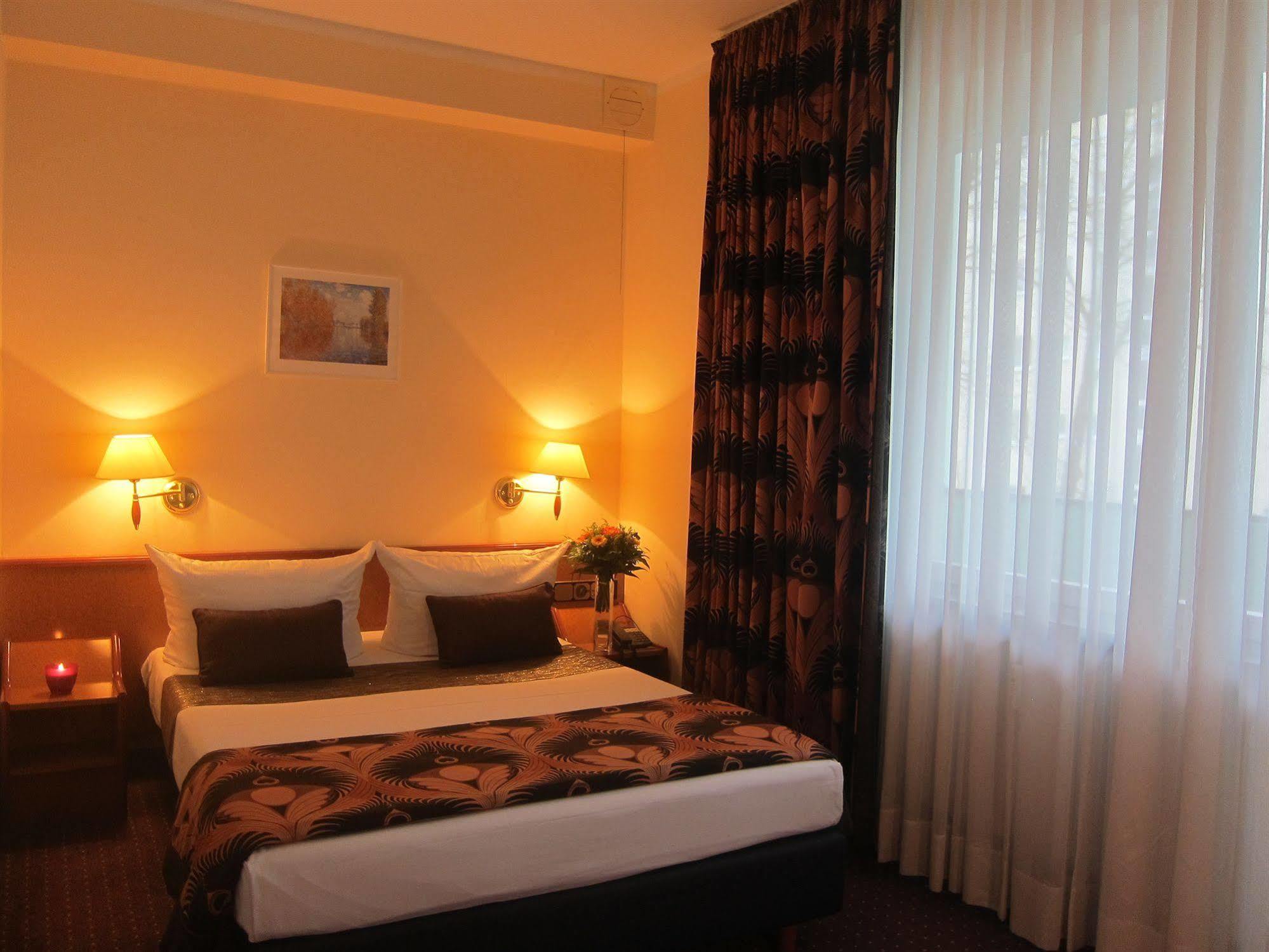 Hotel Atrium Berlin Exterior photo